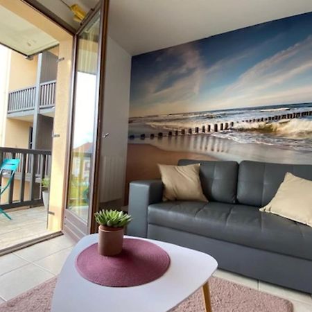 Quiet Apartment With Balcony Near The Sea Ouistreham Bagian luar foto