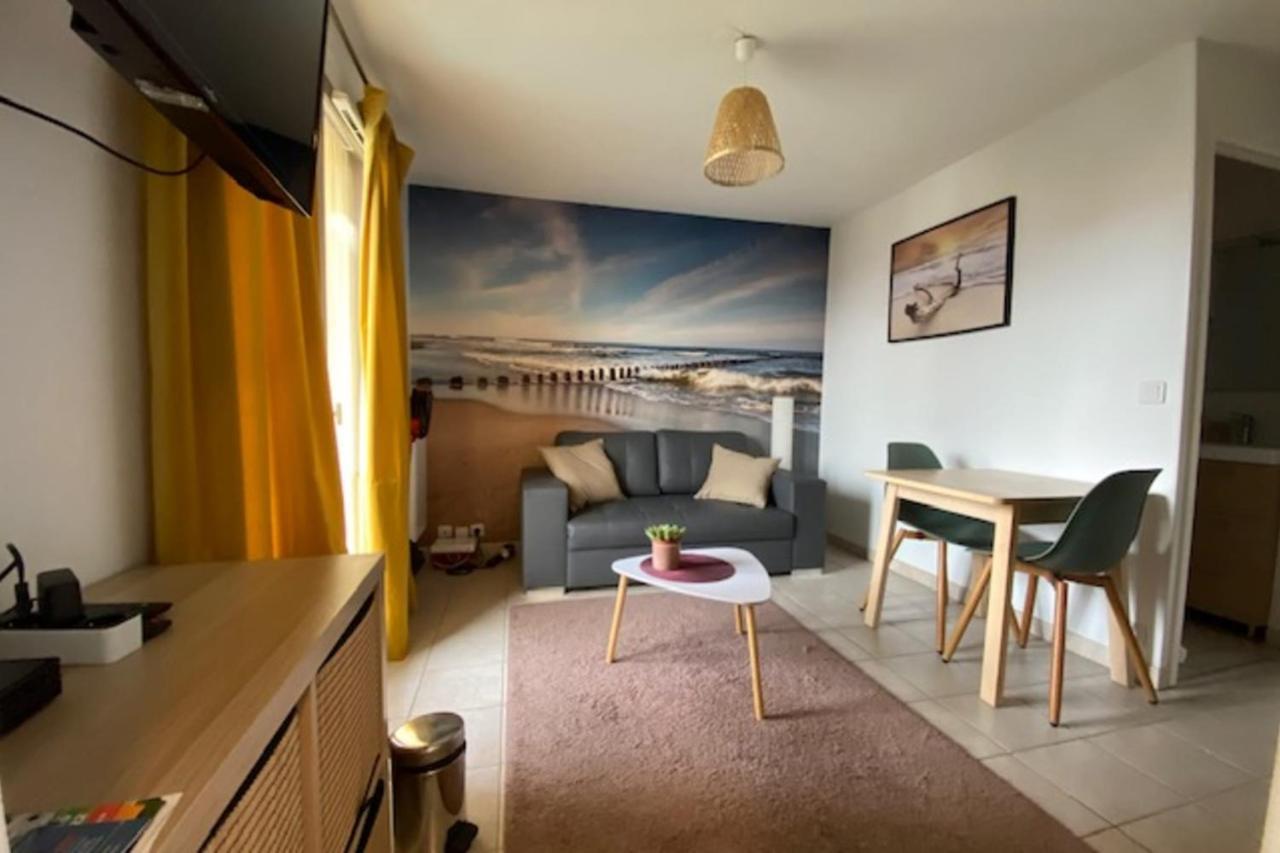 Quiet Apartment With Balcony Near The Sea Ouistreham Bagian luar foto
